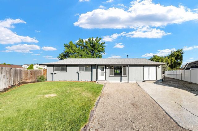 312 Carol Pl, Middleton, ID 83644
