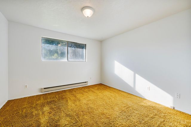 312 Carol Pl, Middleton, ID 83644