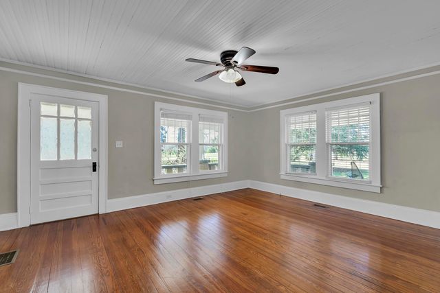 6670 New Cut Road, Inman, SC 29349