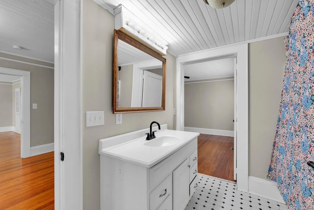 6670 New Cut Road, Inman, SC 29349