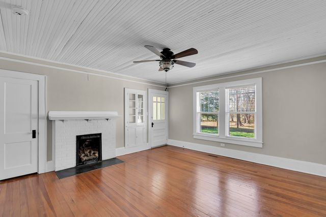 6670 New Cut Road, Inman, SC 29349