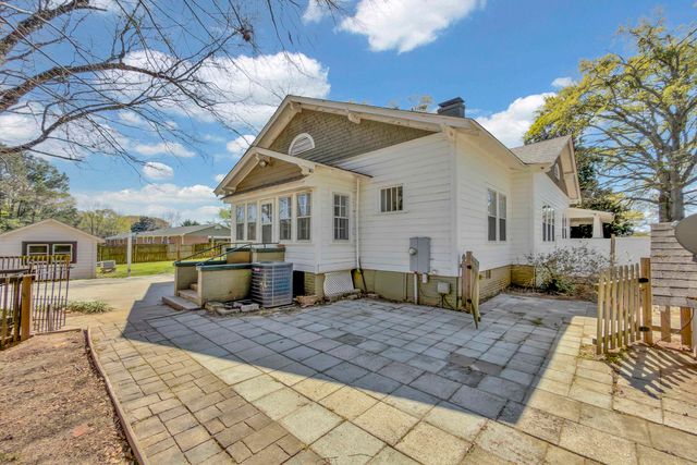 6670 New Cut Road, Inman, SC 29349