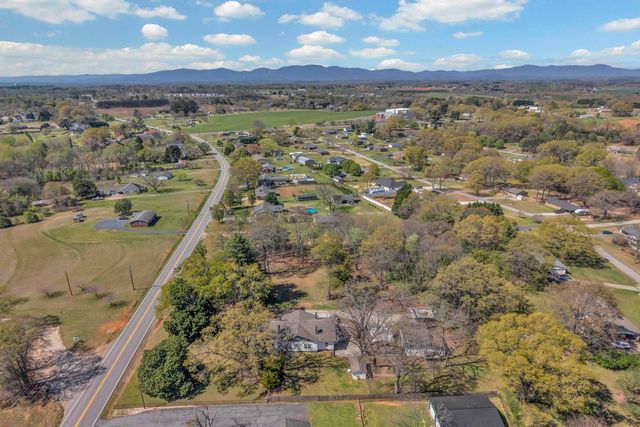 6670 New Cut Road, Inman, SC 29349