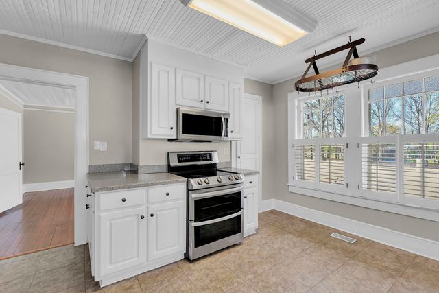 6670 New Cut Road, Inman, SC 29349