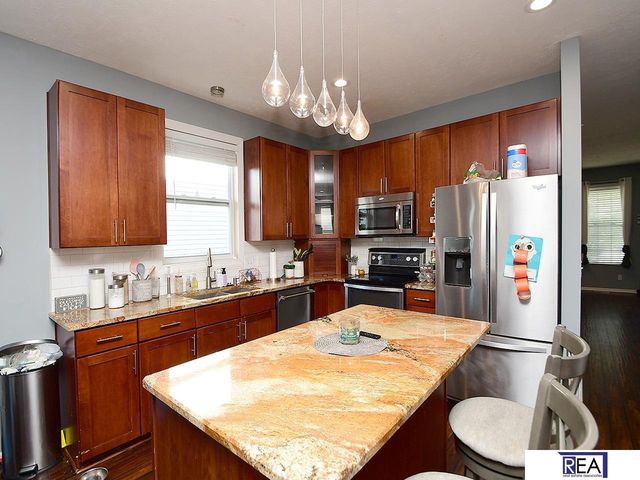 7502 N 107 Avenue, Omaha, NE 68122