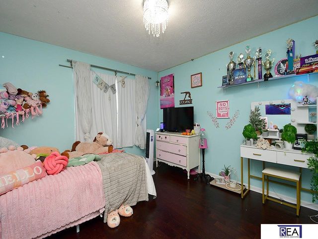 7502 N 107 Avenue, Omaha, NE 68122