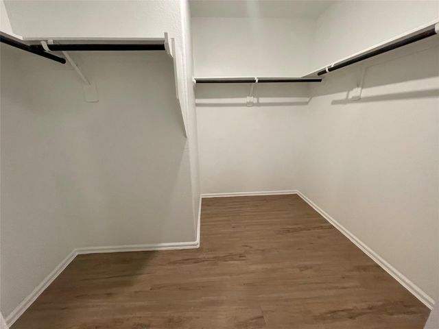 913 Gentle Moss Drive, Magnolia, TX 77354