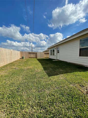 913 Gentle Moss Drive, Magnolia, TX 77354