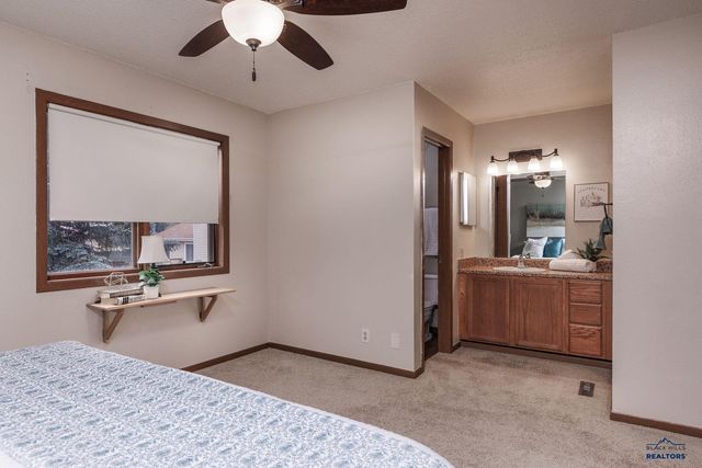 4120 PRAIRIE VIEW CT, Rapid City, SD 57701