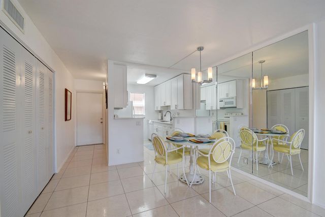 550 SW 2nd Avenue 125, Boca Raton, FL 33432