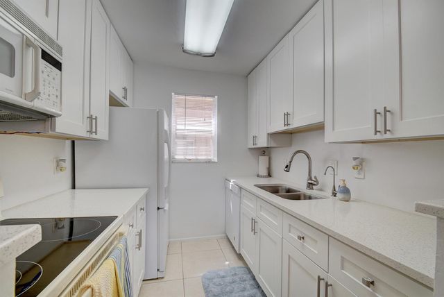 550 SW 2nd Avenue 125, Boca Raton, FL 33432