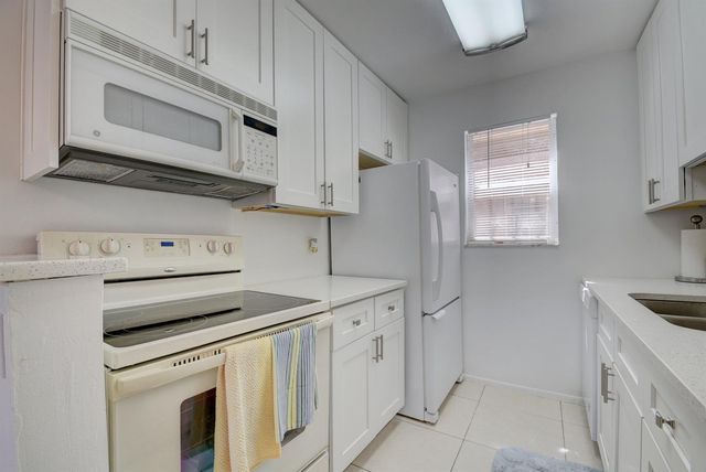 550 SW 2nd Avenue 125, Boca Raton, FL 33432
