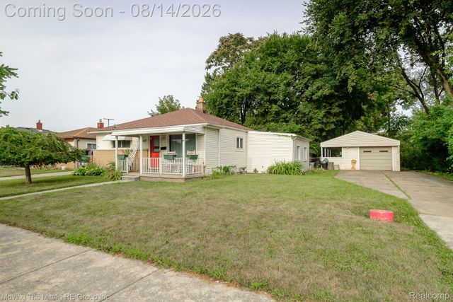 4487 Clippert Street, Dearborn Heights, MI 48125