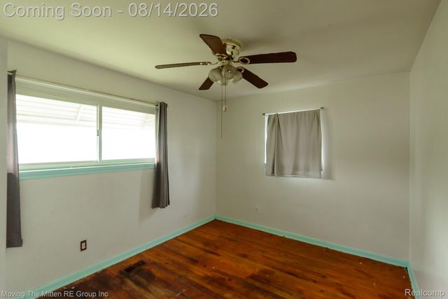 4487 Clippert Street, Dearborn Heights, MI 48125