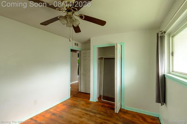 4487 Clippert Street, Dearborn Heights, MI 48125
