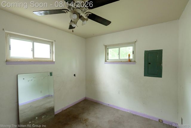 4487 Clippert Street, Dearborn Heights, MI 48125
