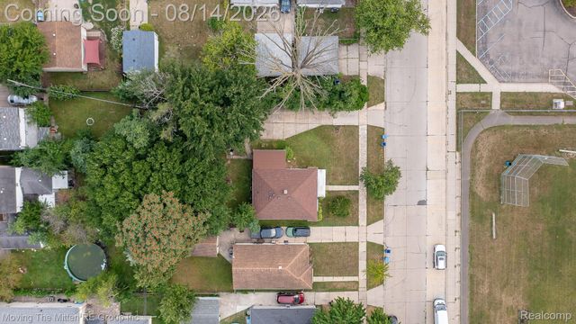 4487 Clippert Street, Dearborn Heights, MI 48125