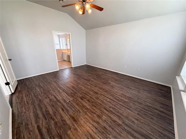 613 Applewood Street, Moore, OK 73160