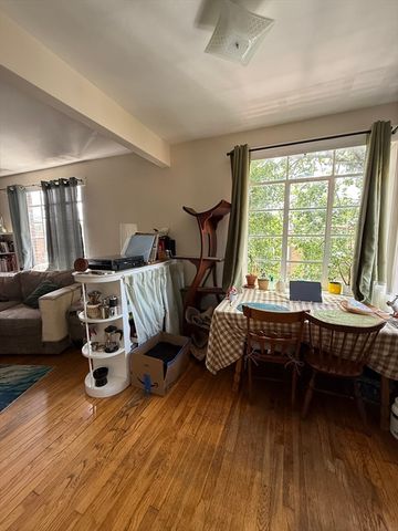 97 Strathmore Rd 10, Boston, MA 02135