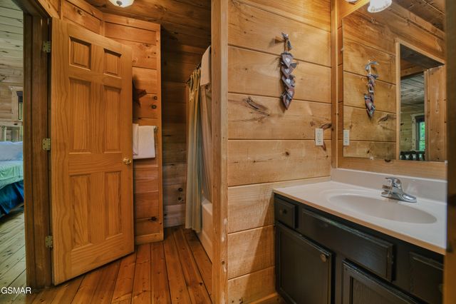 1705 Jacks Pass, Sevierville, TN 37876