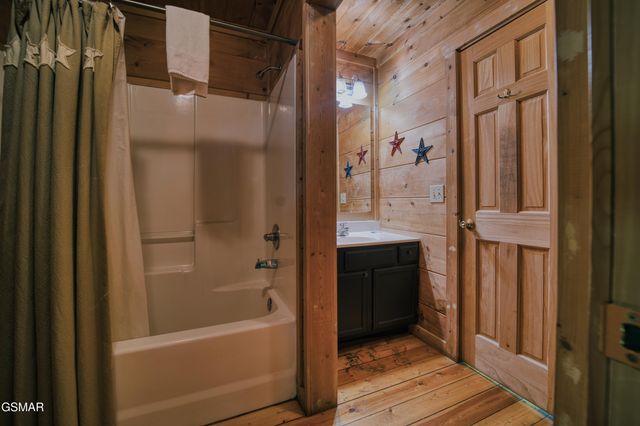 1705 Jacks Pass, Sevierville, TN 37876