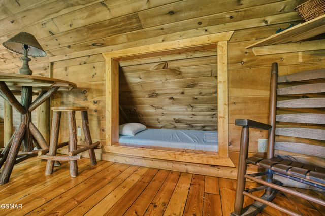 1705 Jacks Pass, Sevierville, TN 37876