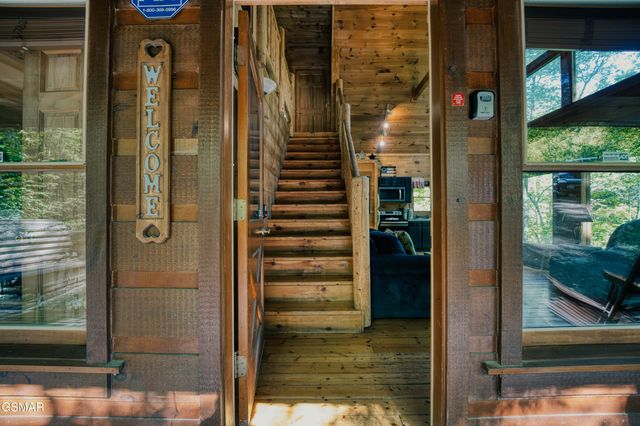 1705 Jacks Pass, Sevierville, TN 37876