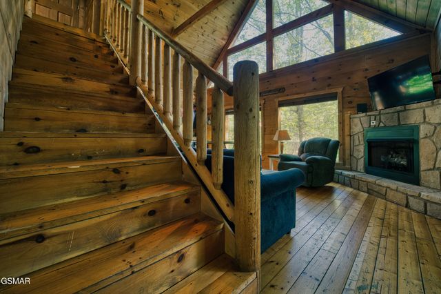 1705 Jacks Pass, Sevierville, TN 37876