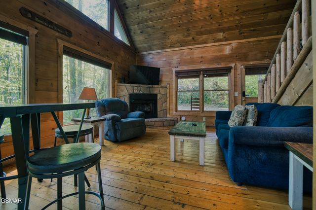 1705 Jacks Pass, Sevierville, TN 37876