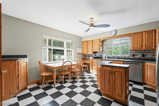 4695 W Ridgewood Drive, Parma, OH 44134