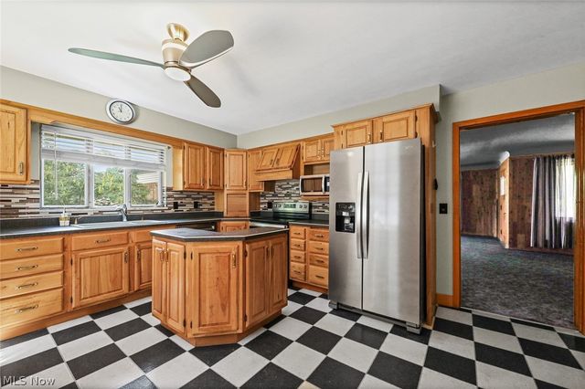 4695 W Ridgewood Drive, Parma, OH 44134