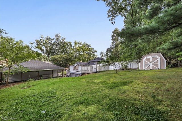 4695 W Ridgewood Drive, Parma, OH 44134