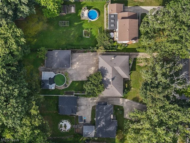 4695 W Ridgewood Drive, Parma, OH 44134