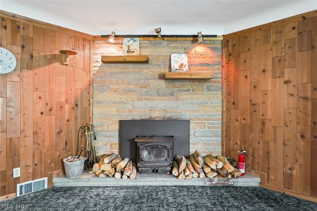 4695 W Ridgewood Drive, Parma, OH 44134