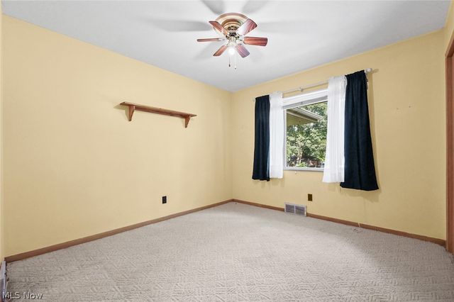 4695 W Ridgewood Drive, Parma, OH 44134