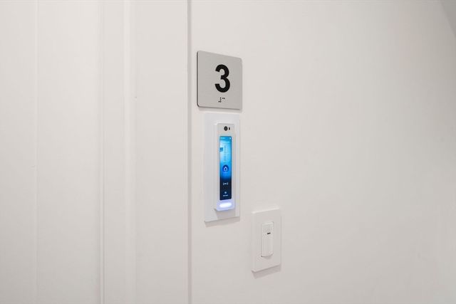 6 Devine Way 2, Boston, MA 02127