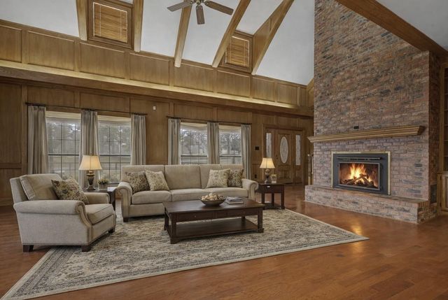 3017 Us Highway 96 S, Jasper, TX 75951