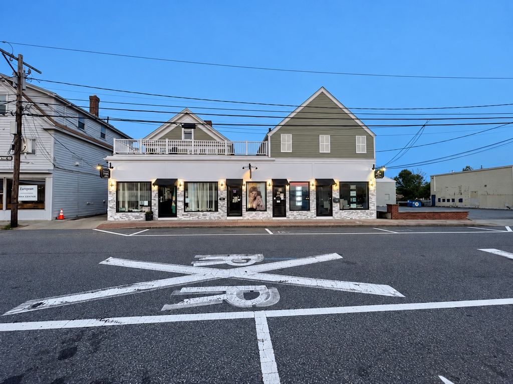 34 Wyman St F, Stoughton, MA 02072