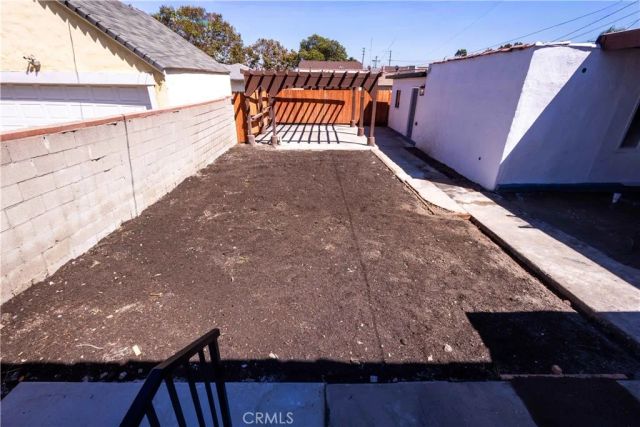 7710 S Halldale Avenue, Los Angeles, CA 90047