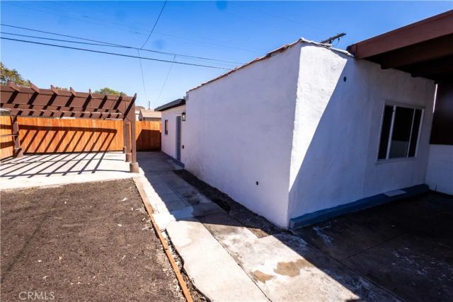 7710 S Halldale Avenue, Los Angeles, CA 90047