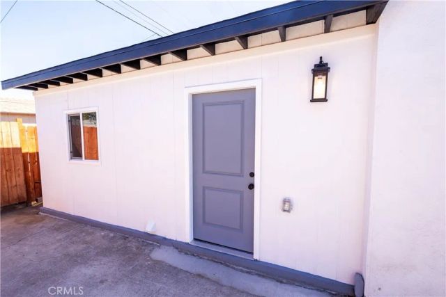 7710 S Halldale Avenue, Los Angeles, CA 90047