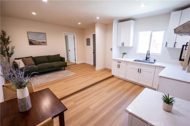 7710 S Halldale Avenue, Los Angeles, CA 90047