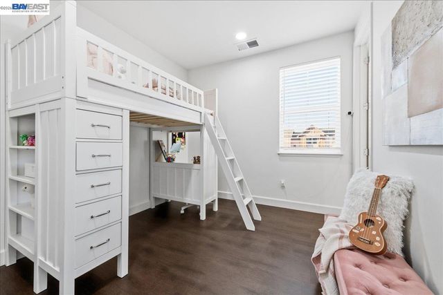 2206 Central Pkwy, Dublin, CA 94568