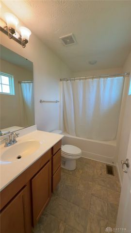 5148 Dayflower Drive, Tipp City, OH 45371