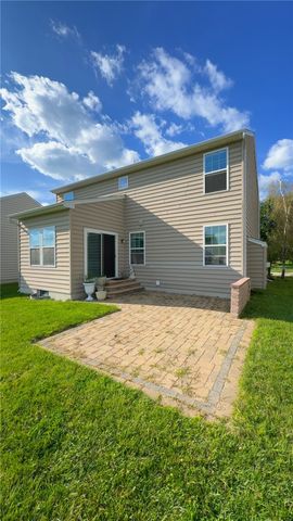 5148 Dayflower Drive, Tipp City, OH 45371