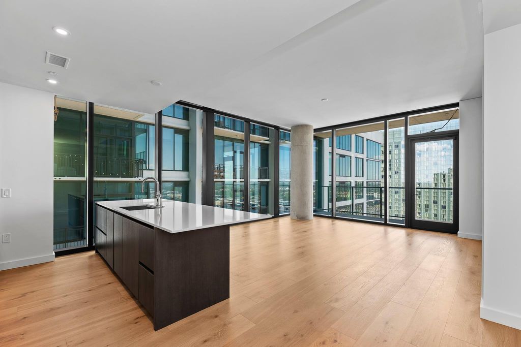 610 Davis ST 2908, Austin, TX 78701