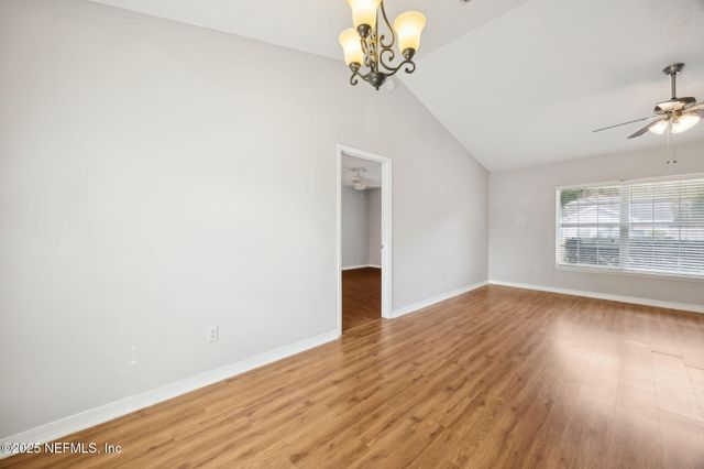 8056 CUMBERLAND GAP Trail N, Jacksonville, FL 32244