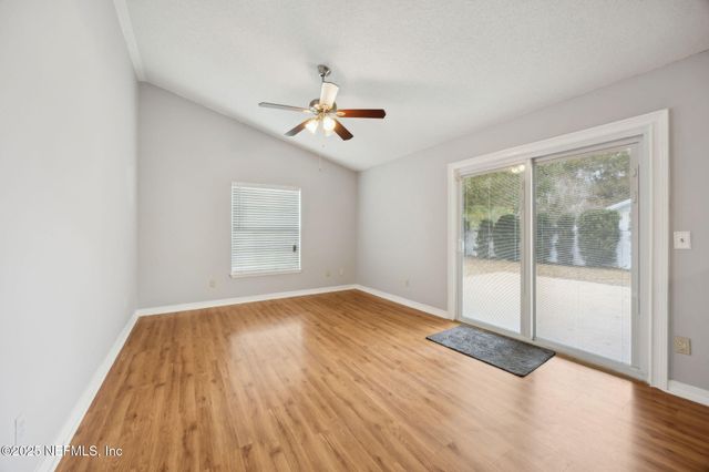 8056 CUMBERLAND GAP Trail N, Jacksonville, FL 32244