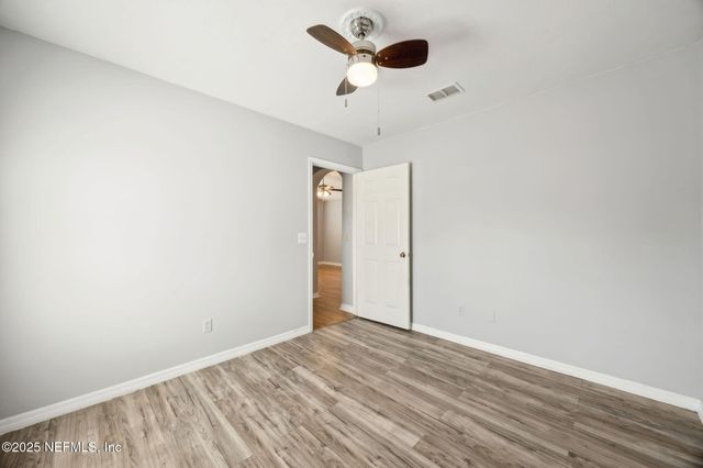 8056 CUMBERLAND GAP Trail N, Jacksonville, FL 32244