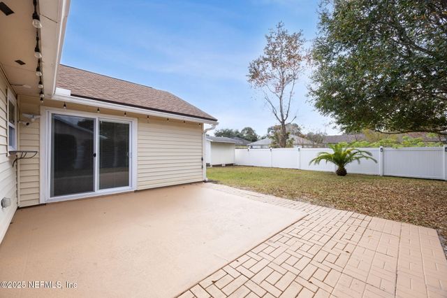 8056 CUMBERLAND GAP Trail N, Jacksonville, FL 32244